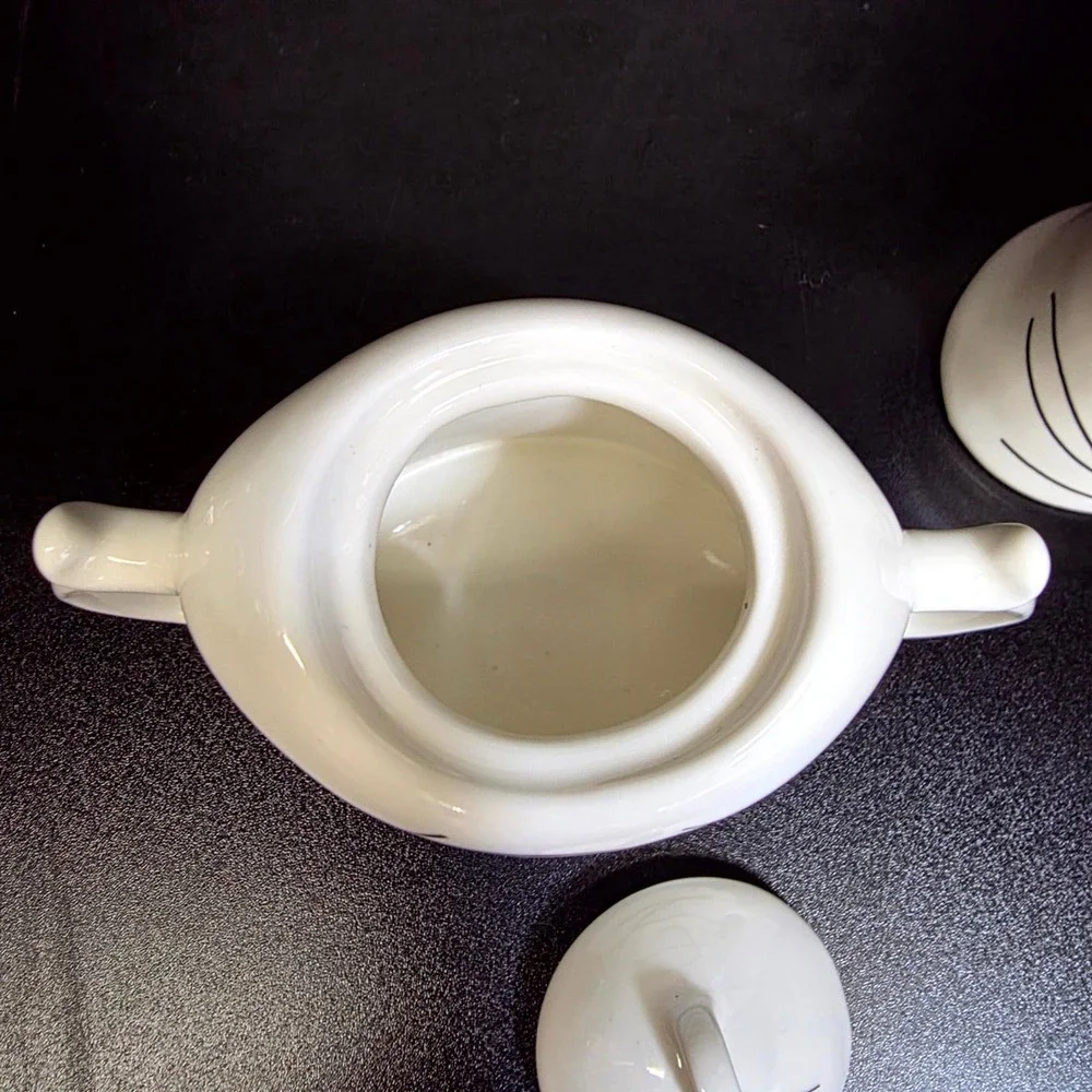 Modern Ceramic Sugar Bowl & Creamer Set White Black Rose Swirl Spiral Art Deco